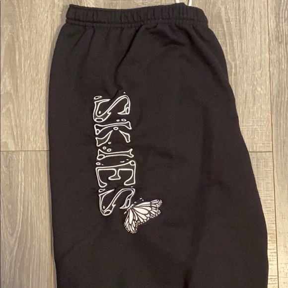Lil skies warm up joggers - Picture 1 of 4